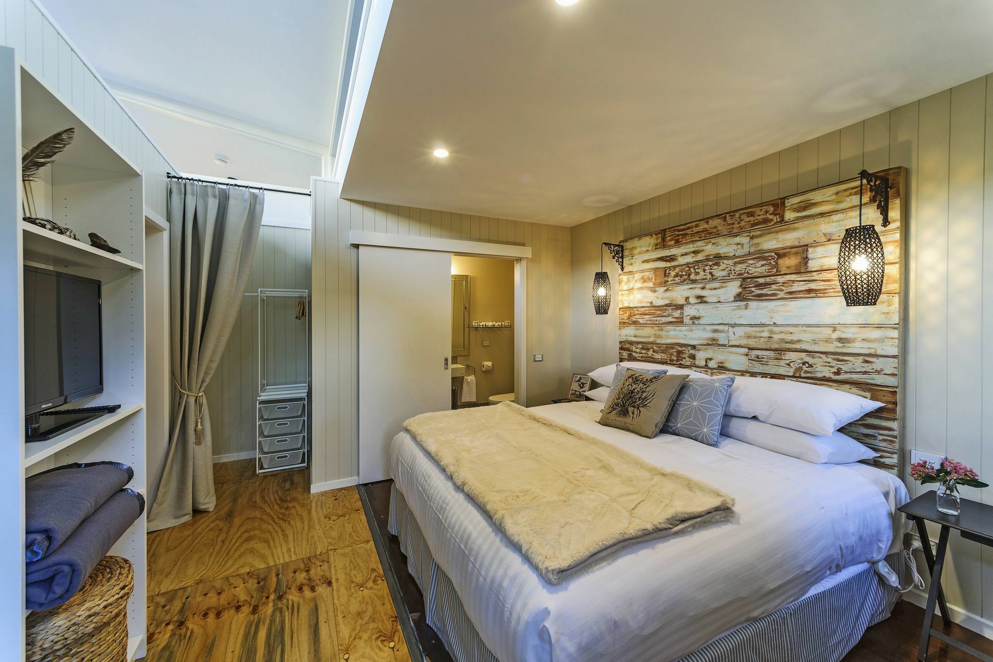 Апартаменты Coastal Pods Винярд Экстерьер фото